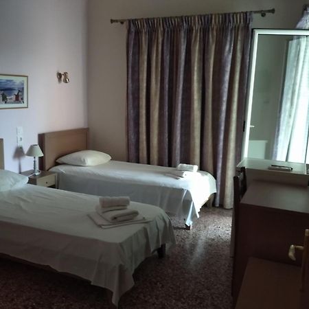 Hotel Ion Kamena Vourla Buitenkant foto