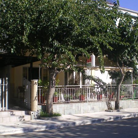 Hotel Ion Kamena Vourla Buitenkant foto