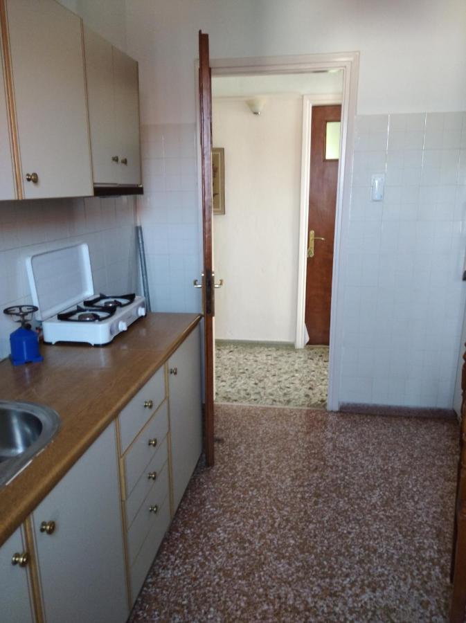 Hotel Ion Kamena Vourla Buitenkant foto