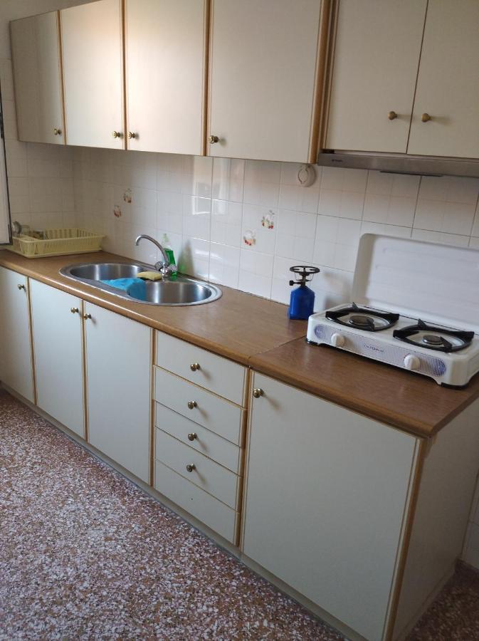Hotel Ion Kamena Vourla Buitenkant foto