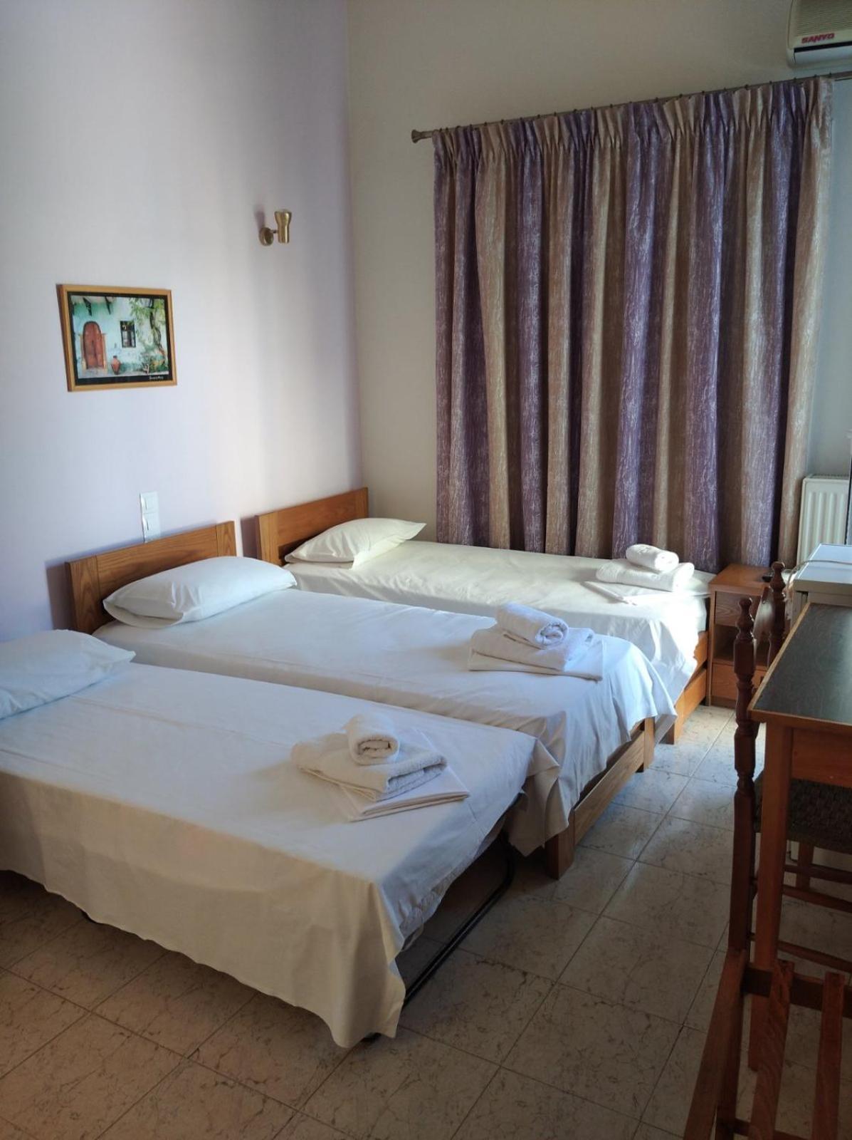 Hotel Ion Kamena Vourla Buitenkant foto
