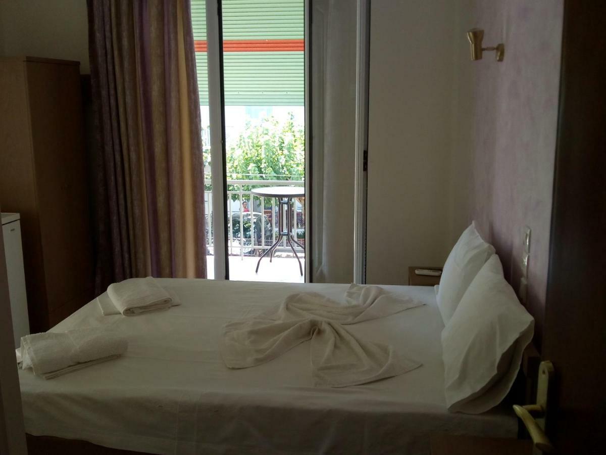 Hotel Ion Kamena Vourla Buitenkant foto